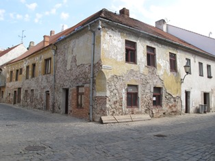 dům