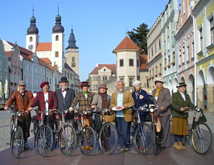 Velocipedisté Telč_ilustrační foto