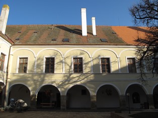 před obnovou