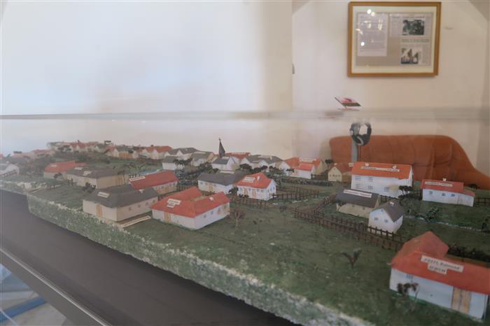 Model Skalky (Gebharts) u Nové Bystřice, která byla po r. 1945 úplně zničena.