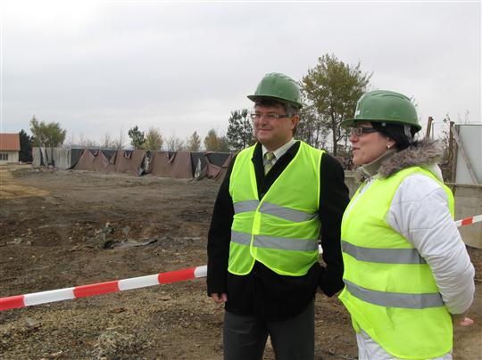 Radní kraje Vysočina Zdeněk Ryšavý a Pavla Bendová z krajského odboru životního prostředí