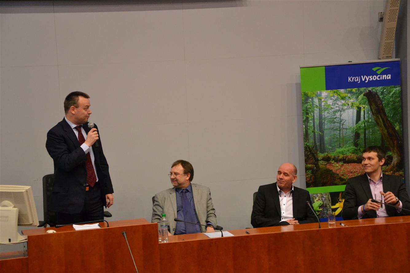 zahájení soutěže za účasti zástupců jednotlivých sponzorů