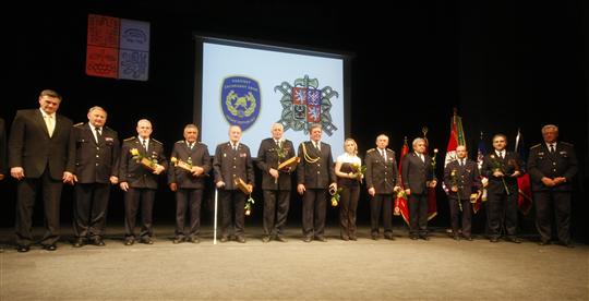 Hejtman Jiří Běhounek, zastupitel Jan Slámečka a ocenění za HZS kraje Vysočina: Ladislav Cyprian, Václav Hess, Stanislav Kříž, Milan Kubíček, Václav Kubíska, Jaroslav Nácovský, Jiří Rainiš, Miroslav Šimon,Vilém Ryšavý, Drahoslav Ryba a gratulující Františ