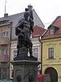 Socha sv. Floriana na kašně na náměstí
