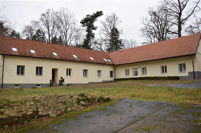 těchobuz