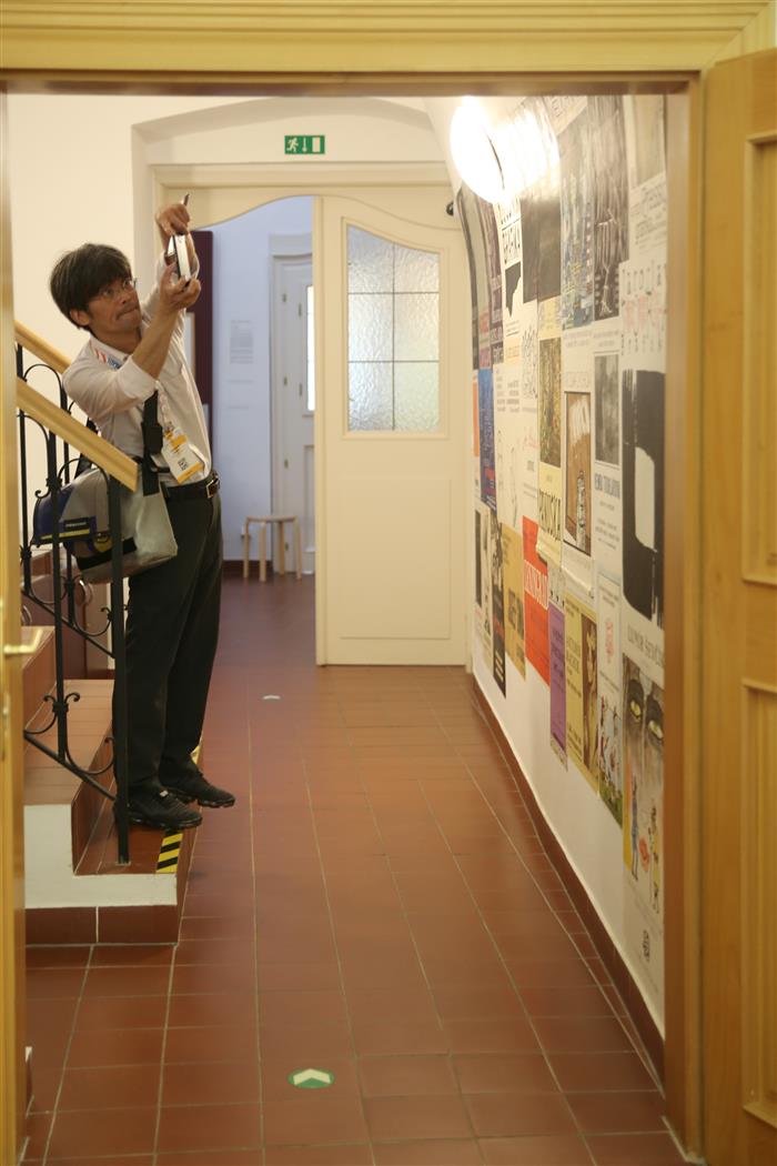 icom